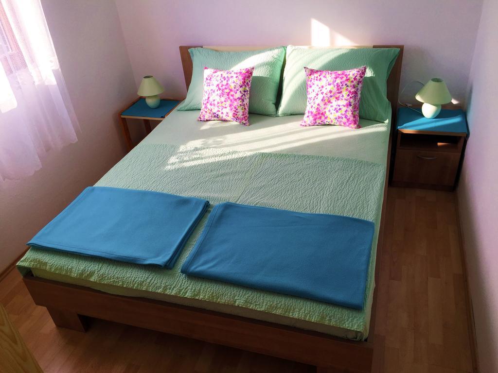 Apartments Pavic Betina  Exterior foto